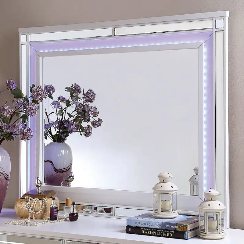Ensemble deux pièces de style moderne : commode à 7 tiroirs et miroir