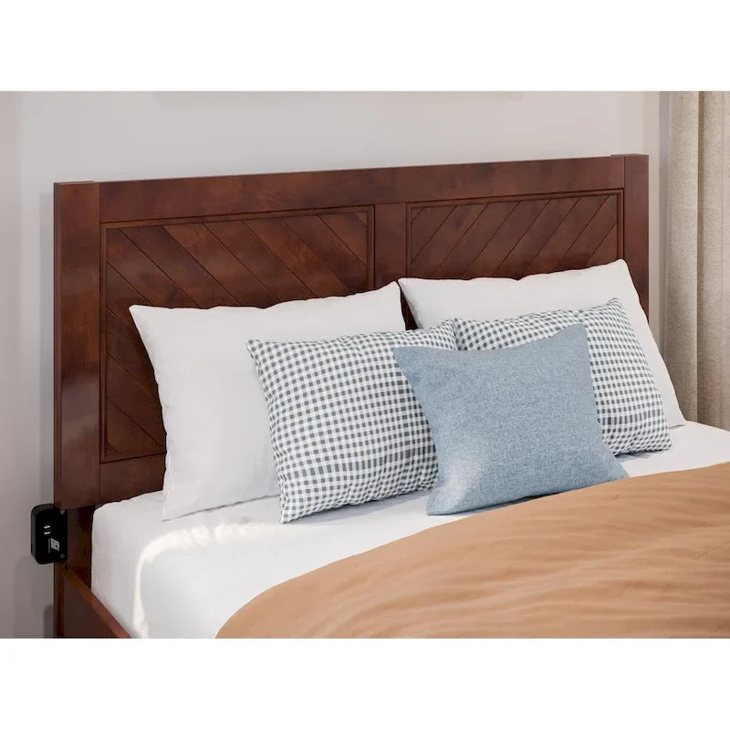 Lit plateforme double avec pied de lit assorti et lit gigogne double