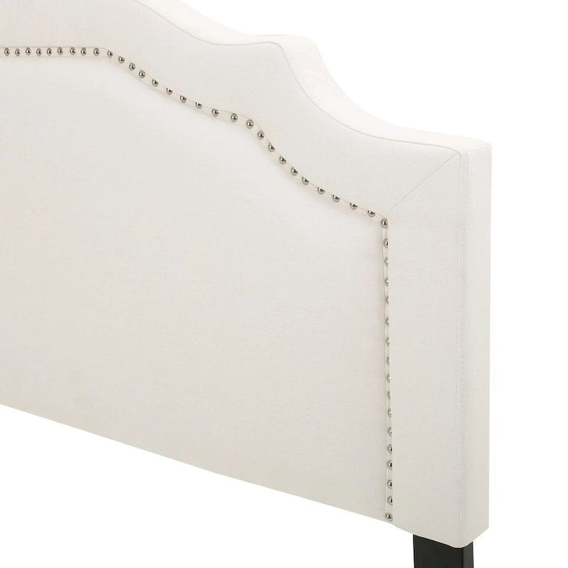 Tête de lit Queen de 62 pouces avec garniture cloutée